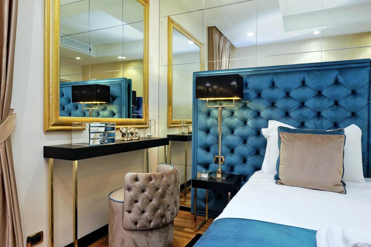 Trevi Diamond Luxury Suites & Jacuzzi - Rome — Photos 1